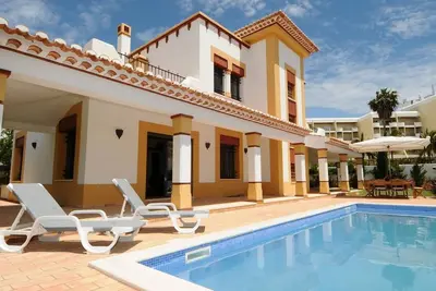 Image de Albufeiraluxury-Casa Aziza- Villa charmante de style mauresque, piscine, plage, 3 chambres