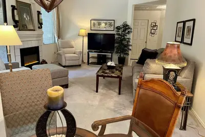 Image de Immaculate Resort Quality, Gated, Sunny End Unit