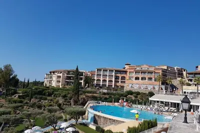 Image de Appart pour 5 personnes à Cap Estérel village Pierre et vacances à Cap Estérel