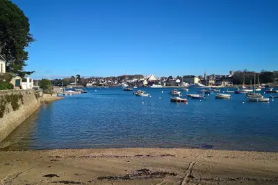 Image de Maison indépendante entre plage et port.