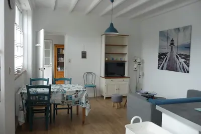 Image de Appartement lumineux avec terrasse dans une ancienne école
