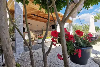 Image de Maison de campagne avec piscine