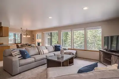 Image de Cabine paisible et privée récemment rénovée