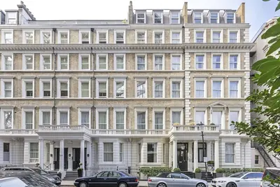 Image de Appartement de 3 chambres à Kensington près de V&A, musées d'histoire nationale