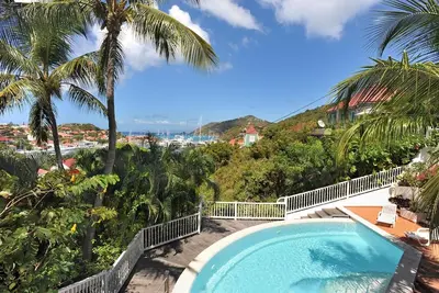 Image de Piscine, grande terrasse, à quelques pas des commerces, des restaurants et de Shell Beach, Ac, Wifi gratuit