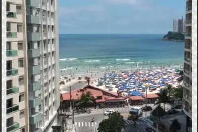 Image de 1 sommeil Vue sur la plage de Pitangueiras. Région noble de Guaruja