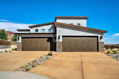 Image de Moab Townhome haut de gamme avec bain à remous - 20 minutes d'Arches