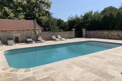 Image de Gîtes du Château de Monciaux: Gîte Rouffignac 1 chambre, tennis, piscine