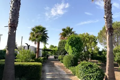 Image de Maison dans le vert une étape de la plage de Gallipoli