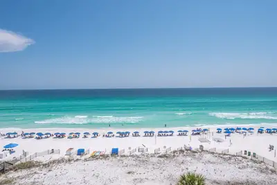 Image de The Inn At Crystal Beach # 510: 5 Br / 4 Ba condo à Destin, 16 personnes