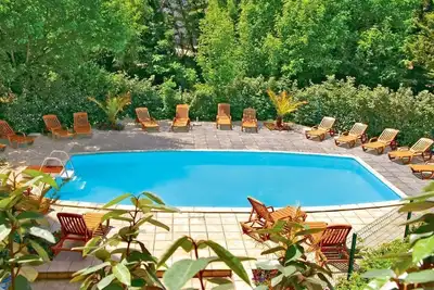 Image de Charmant appartement entièrement équipé | Piscine extérieure + fitness