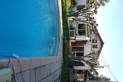 Image de Villa calme avec piscine