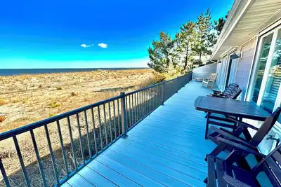 Image de Sur La Plage! ! ! Pet-Friendly - Linge Inclus