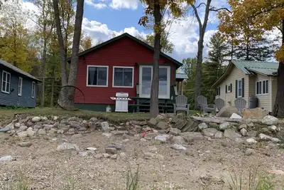 Image de Camp récemment rénové dans la baie de Willsboro