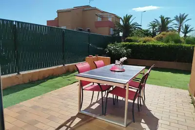 Image de Proche Plage et commerces pour ce T2 en Rdc avec jardin privatif-4nma7