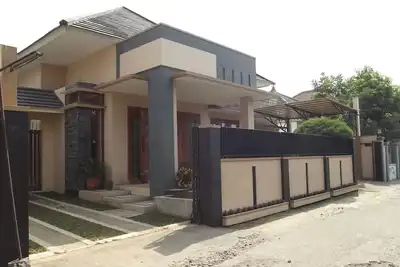 Image de Maison de trois chambres près de la ville, Jogja