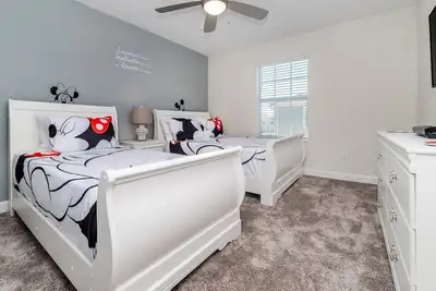 Image de Nouvelle inscription, Meilleur complexe hôtelier de Kissimmee, À quelques minutes de Disney, Piscine privée, Agréments de villégiature gratuits, Près du centre des congrès!