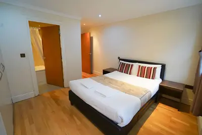 Image de Appartement Waterloo | 02 Arena 12 Mins. environ.