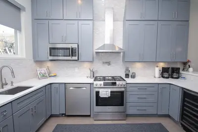 Image de Sleek + Posh! 4 lits / 3. 5 bains! + RoofDeck! - 12 personnes!