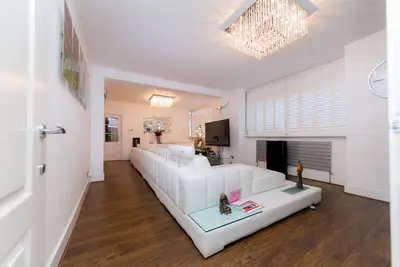 Image de 5 * Appartement spacieux de luxe
