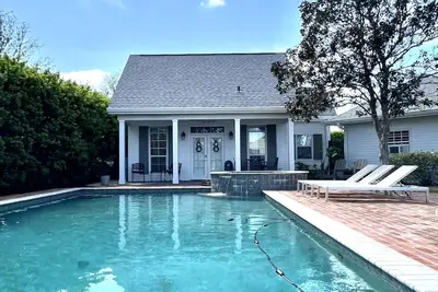 Image de Mignon Cottage confortable au coeur de Houma! ! !