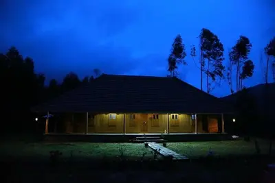Image de Nature Castle-Une maison en bois de style traditionnel du Kerala