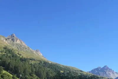 Image de Rez-de-chaussée, remise en forme, sauna, terrasse, parking, casier à ski, 50m², Valloire