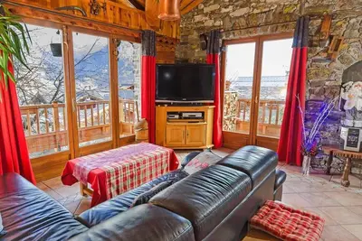 Image de Chalet, wifi, remise en forme, sauna, terrasse, balcon, cheminée ou poêle à bois, télévision, 188m²