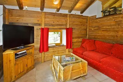 Image de Chalet, 350m du centre station, remise en forme, sauna, balcon, cheminée ou poêle à bois, parking