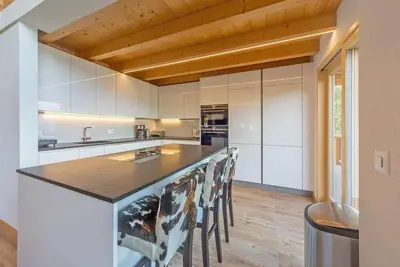 Image de Chalet, à 350m des pistes de ski, sauna, terrasse, balcon, cheminée ou poêle à bois, parking