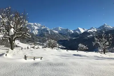 Image de Chalet Plein Sud Vue Magnifique Sur CHAÎNE Des Aravis 8 Pers