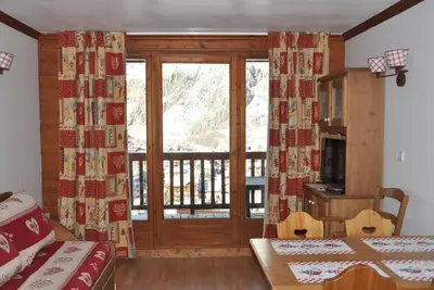 Image de À 150m des pistes de ski, 1er étage, balcon, casier à ski, 32m², Valloire