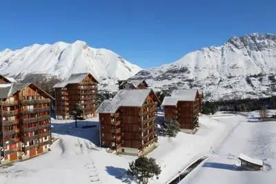 Image de Pied des pistes de ski, 10ème étage, vue vallée, balcon, télévision, 28m², Superdévoluy