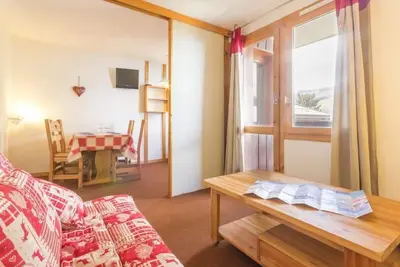 Image de À 150m des pistes de ski, 2ème étage, télévision, casier à ski, 27m², Montchavin La Plagne