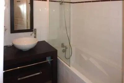 Image de Pied des pistes de ski, 1er étage, vue vallée, piscine, sauna, hammam, balcon, casier à ski, 33m²