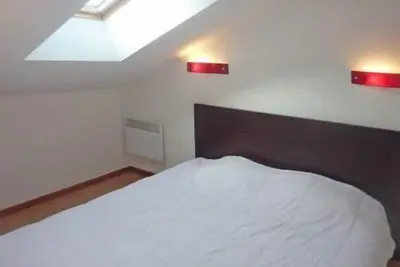 Image de 200m des commerces, 3ème étage, vue piscine, piscine, sauna, hammam, balcon, casier à ski, 33m²