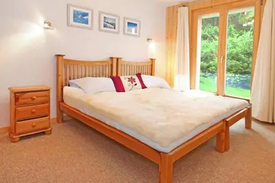 Image de Chalet, à 250m des pistes de ski, sauna, terrasse, balcon, cheminée ou poêle à bois, parking