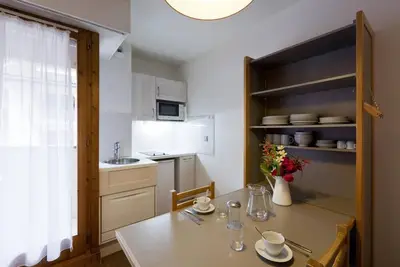 Image de 50m du centre station, 3ème étage, balcon, 25m², Brides Les Bains