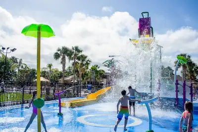 Image de Taux d'automne le plus bas! Magnifique condo de Windsor Hills! 3 chambres (2 rois) Fermer Disney