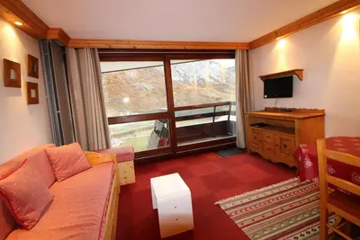 Image de À 10m des pistes de ski, 8ème étage, vue lac, balcon, télévision, casier à ski, 28m², Tignes