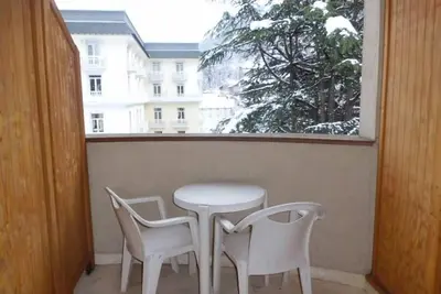 Image de 50m du centre station, 3ème étage, balcon, 25m², Brides Les Bains