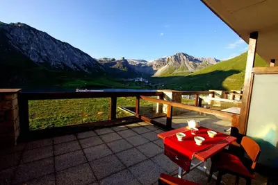 Image de À 200m des pistes de ski, 1er étage, vue lac, terrasse, télévision, 50m², Tignes