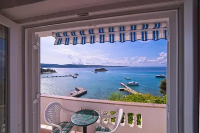 Image de Appartement de deux chambres prés de la plage Supetarska Draga - Gonar, Rab (A-16761-a)