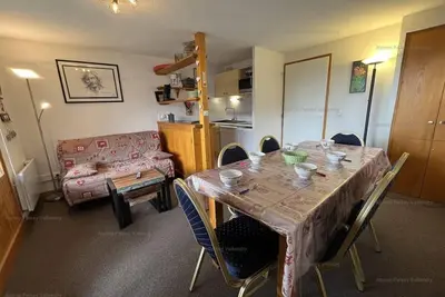Image de À 70m des pistes de ski, 1er étage, balcon, télévision, casier à ski, 45m², Peisey-Vallandry