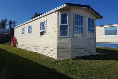 Image de Belle caravane, vue sur la mer brillante / emplacement, Golf, Cromer / Trimingham / Norfolk