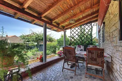 Image de Appartement de vacances avec terrasse, jardin et barbecue