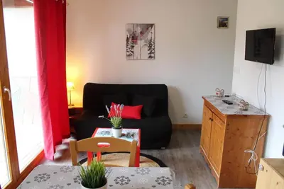 Image de 200m du centre station, Rez-de-chaussée, terrasse, télévision, casier à ski, 47m², Superdévoluy