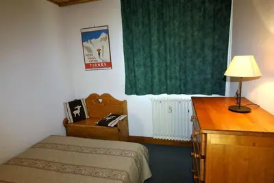 Image de À 200m des pistes de ski, 3ème étage, télévision, casier à ski, 33m², Tignes