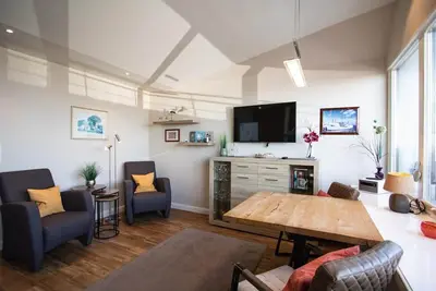 Image de Metro 335 - avec une vue imprenable sur l'île