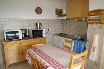 Image de À 50m des pistes de ski, balcon, parking, télévision, casier à ski, 30-32m², Les 7 Laux